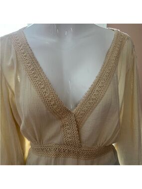 Sonoma Cream Crochet-Trim V-Neck Tunic